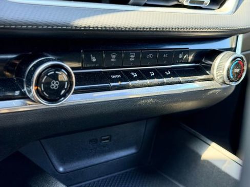 Certified 2025 Chevrolet Equinox LT w/ Safety and Technology Package image 15