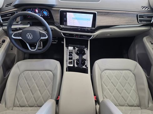 New 2026 Volkswagen Atlas SEL Premium R-Line image 19