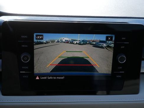 Certified 2025 Volkswagen Taos SEL image 36