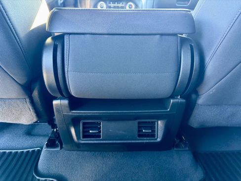 Used 2022 Chevrolet Silverado 1500 Custom image 25