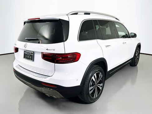New 2026 Mercedes-Benz GLB 250 4MATIC image 7