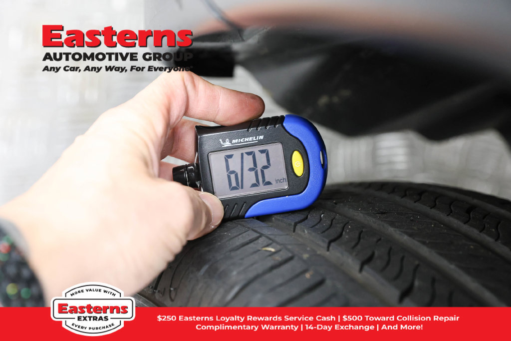 Used 2024 Jeep Compass Latitude AWD/4WD image 29