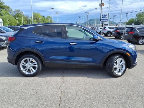 Used 2023 Buick Encore GX Preferred w/ Cold Weather Comfort Package FWD image 3