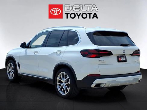 Used 2026 BMW X5 sDrive40i RWD image 3