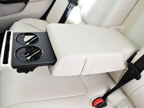 Certified 2025 Mercedes-Benz C 300 4MATIC Sedan image 30