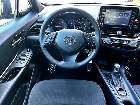 Used 2019 Toyota C-HR LE FWD image 20