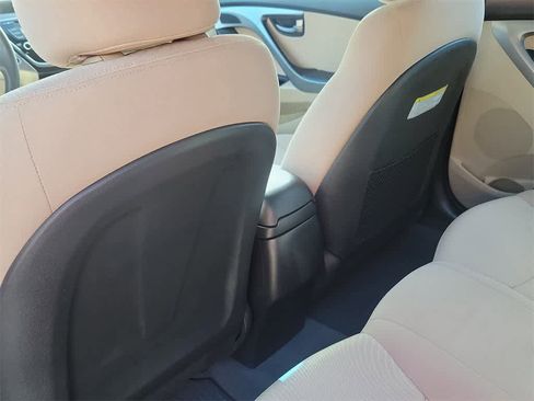 Used 2014 Hyundai Elantra SE w/ Option Group 02 image 13