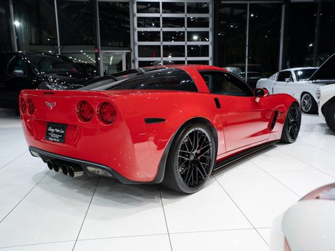 Used 2009 Chevrolet Corvette Z06 w/ Preferred Equipment Group RWD image 4