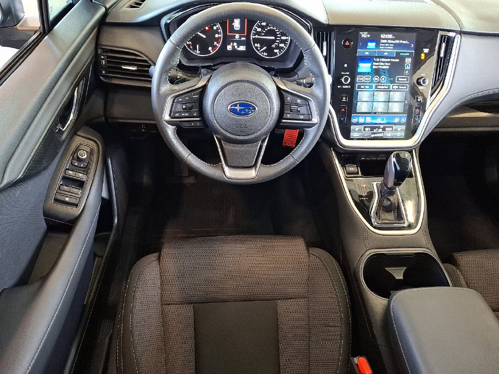 Certified 2025 Subaru Outback Premium w/ Popular Package #1A AWD/4WD image 2