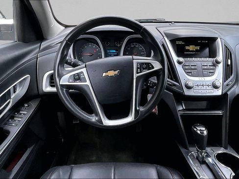 Used 2017 Chevrolet Equinox Premier w/ Enhanced Convenience Package FWD image 9
