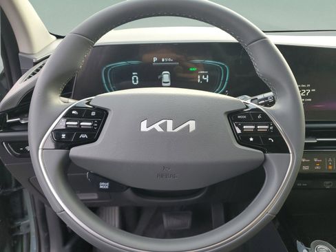 New 2026 Kia Niro EX w/ EX Premium Package image 16