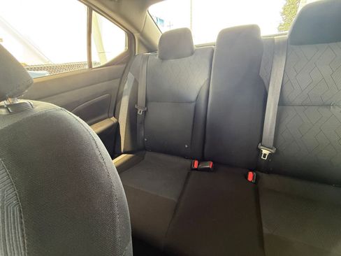 Used 2025 Nissan Versa SV image 39