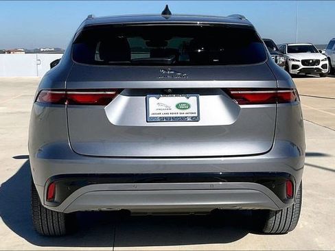 New 2025 Jaguar F-PACE R-Dynamic S image 4