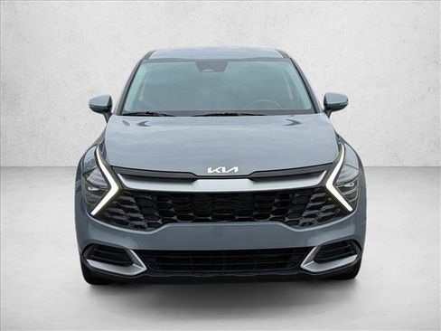 Used 2025 Kia Sportage EX image 2