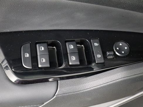 Used 2025 Kia Sportage EX FWD image 20