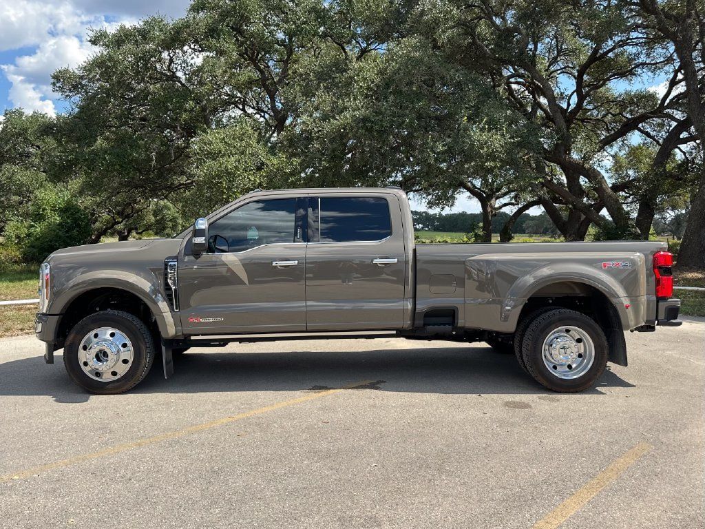 Used 2026 Ford F450 Platinum w/ Platinum Plus Package AWD/4WD image 7