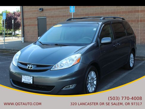 Used 2010 Toyota Sienna XLE Limited FWD image 31