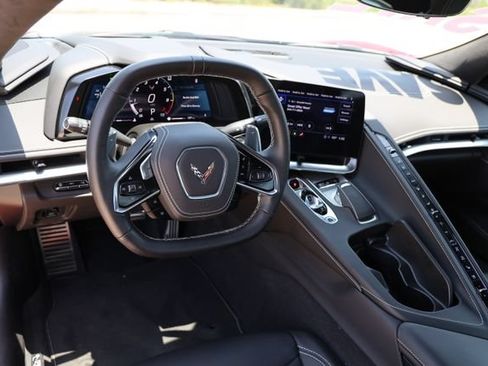 Used 2022 Chevrolet Corvette Stingray Premium Conv w/ Z51 Performance Package RWD image 11