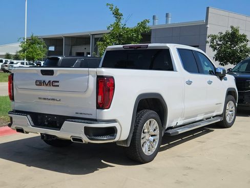 Used 2022 GMC Sierra 1500 Denali w/ Technology Package AWD/4WD image 4