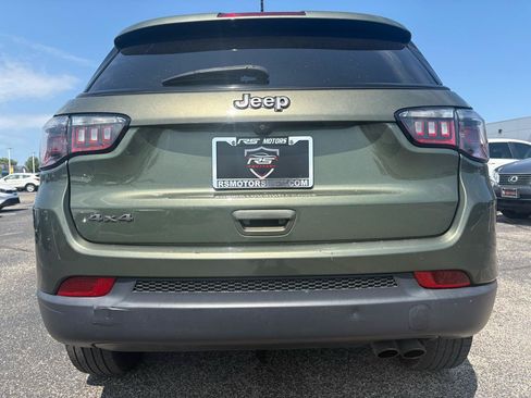 Used 2021 Jeep Compass Latitude AWD/4WD image 10