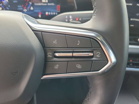 Used 2026 Chevrolet Equinox LT FWD image 19