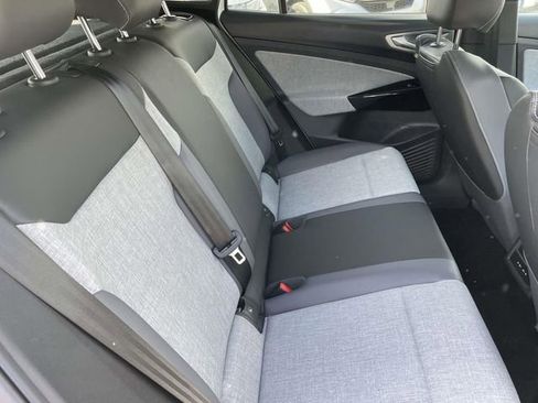 New 2025 Volkswagen ID.4 Pro image 23