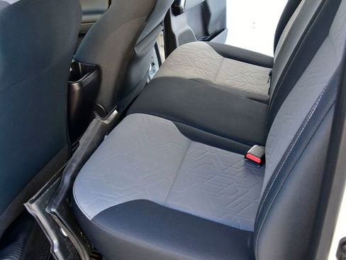 Used 2022 Toyota Tacoma TRD Sport image 13