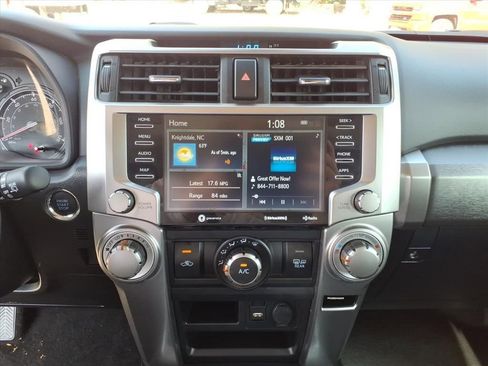 Used 2022 Toyota 4Runner SR5 Premium image 17