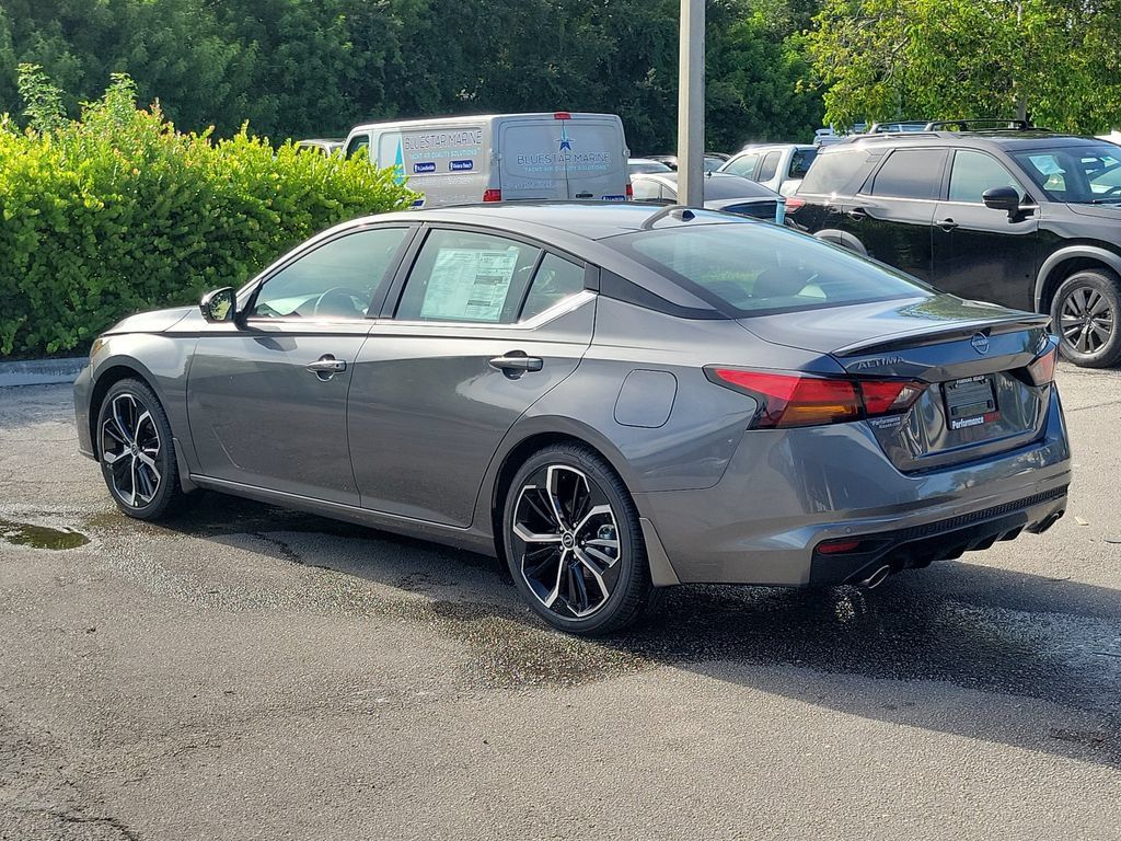 New 2026 Nissan Altima 2.5 SR w/ SR Premium Package FWD image 8