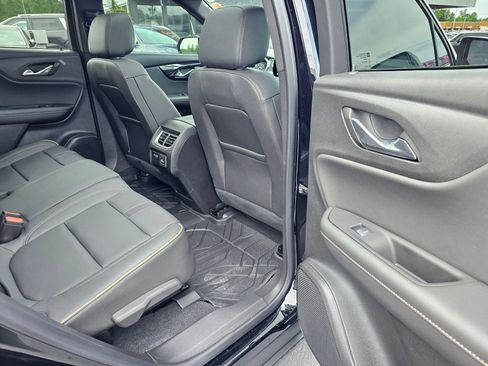 Used 2025 Chevrolet Blazer Premier w/ Driver Confidence II Package image 17