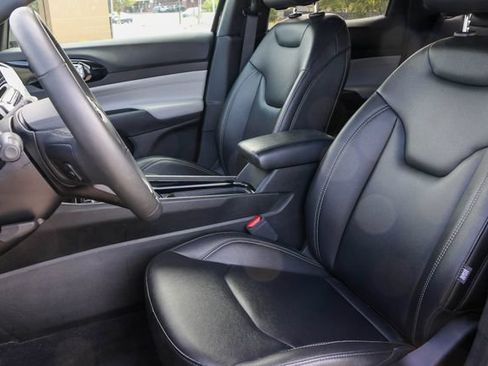 Used 2025 Jeep Compass Limited AWD/4WD image 12