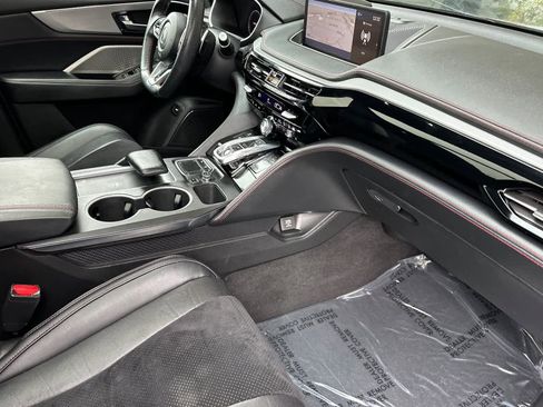 Used 2022 Acura MDX A-Spec image 18