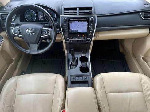 Used 2016 Toyota Camry XLE w/ Moonroof Package image 14