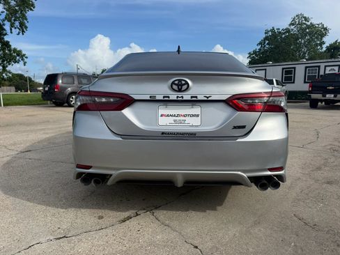 Used 2021 Toyota Camry XSE FWD image 6