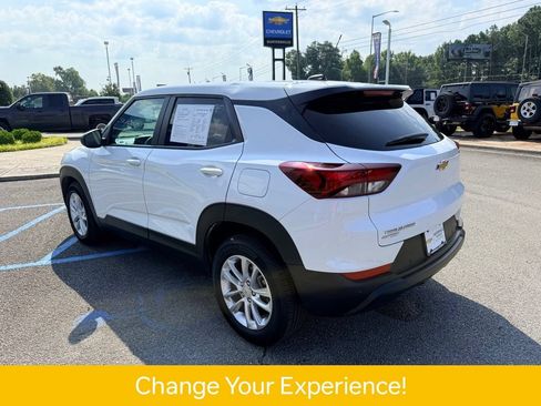 Used 2024 Chevrolet TrailBlazer LS w/ LS Convenience Package FWD image 19