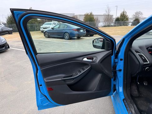 Used 2017 Ford Focus RS image 13