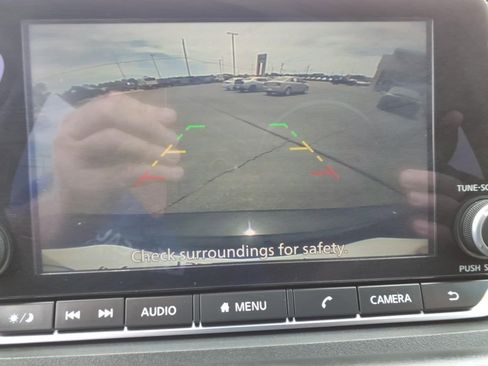 Used 2026 Nissan Rogue S FWD image 27