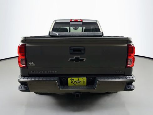 Used 2017 Chevrolet Silverado 1500 LTZ Z71 w/ LTZ Plus Package AWD/4WD image 7