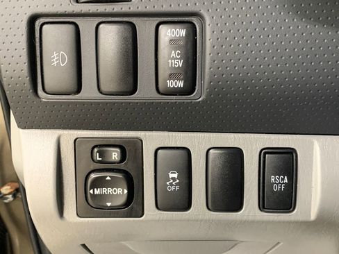 Used 2011 Toyota Tacoma 4x4 Double Cab image 12