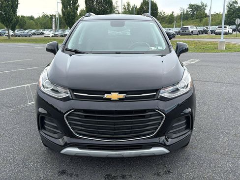 Used 2020 Chevrolet Trax LT w/ Driver Confidence Package AWD/4WD image 16
