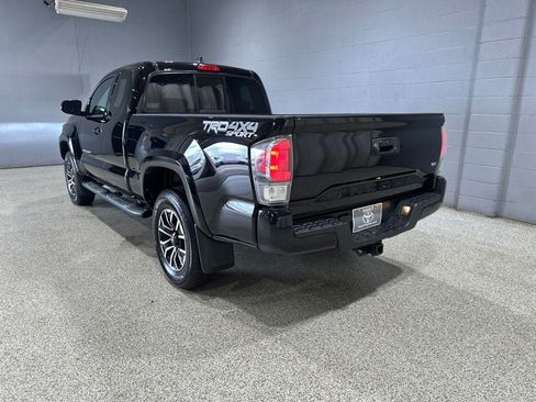 Certified 2021 Toyota Tacoma TRD Sport AWD/4WD image 7
