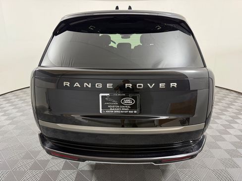 New 2026 Land Rover Range Rover Long Wheelbase SE AWD/4WD image 10