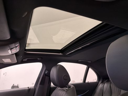 Used 2020 Mercedes-Benz E 350 Sedan image 25