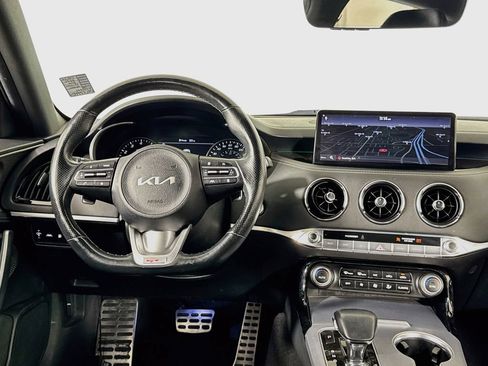 Used 2022 Kia Stinger GT2 AWD/4WD image 12