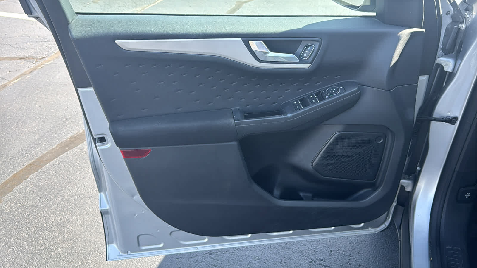 Used 2020 Ford Escape SE AWD/4WD image 6