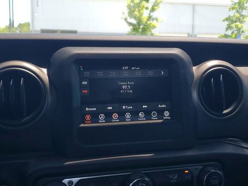 Used 2022 Jeep Wrangler Unlimited Sport AWD/4WD image 26