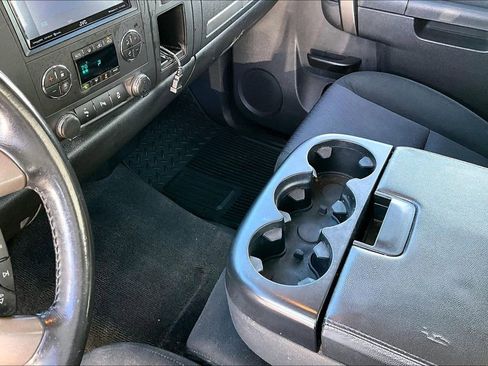Used 2011 Chevrolet Silverado 1500 LT w/ Regional Value Package image 17