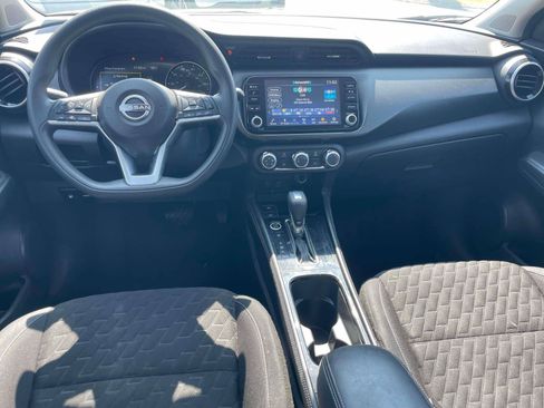 Used 2023 Nissan Kicks SV FWD image 14