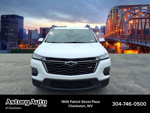 Used 2023 Chevrolet Traverse RS w/ LPO, Floor Liner Package AWD/4WD image 8