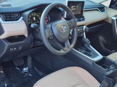Certified 2025 Toyota RAV4 XLE FWD image 9